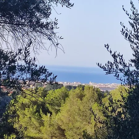 F2 Vue Et Montagne Au Calme
